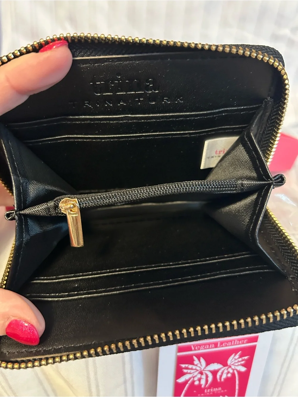 Trina Turk Floral Zip Wallet - Pink & Black New in Box with tags - Picture 5 of 5